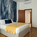 Exclusive Design - Duomo - Free Parking Апартаменты Милан